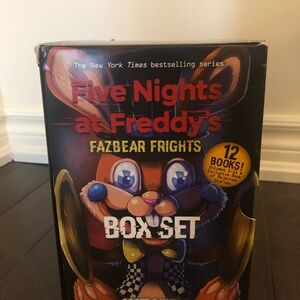 Five Nights at Freddy's Fazbear Frights Box Set